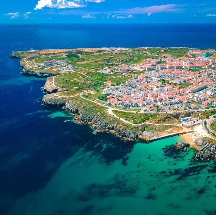 Savana House Peniche Ξενοδοχείο Εξωτερικό φωτογραφία